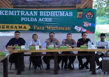 Kabid Humas Polda Aceh, Kombes Pol. Joko Krisdiyanto saat membuka kegiatan buka bersama. (Dok/Ist)