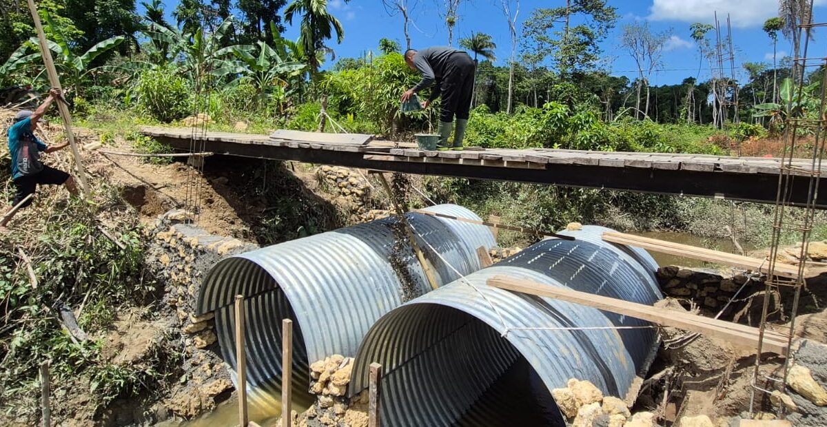 IMG-20260308-WA0008-e1772954803969 Satgas Gulbencal Kodam I/BB Rampungkan Pembangunan Jembatan Aramco di Desa Lalaona’a