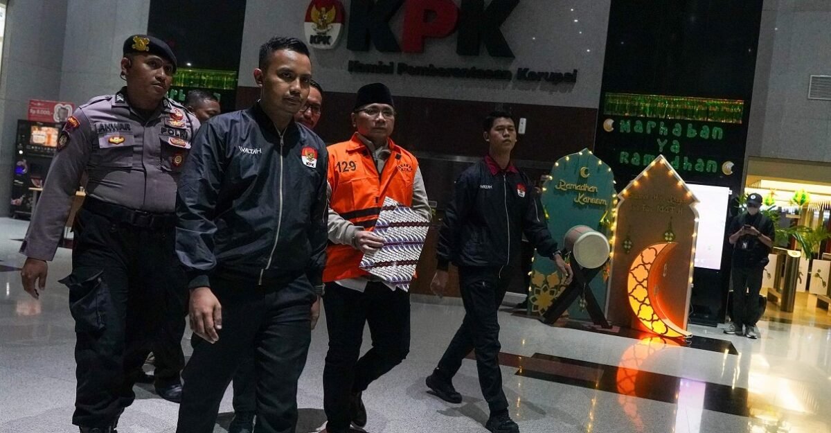 KPK Resmi Tahan Eks Menag Yaqut Terkait Dugaan Korupsi Kuota Haji