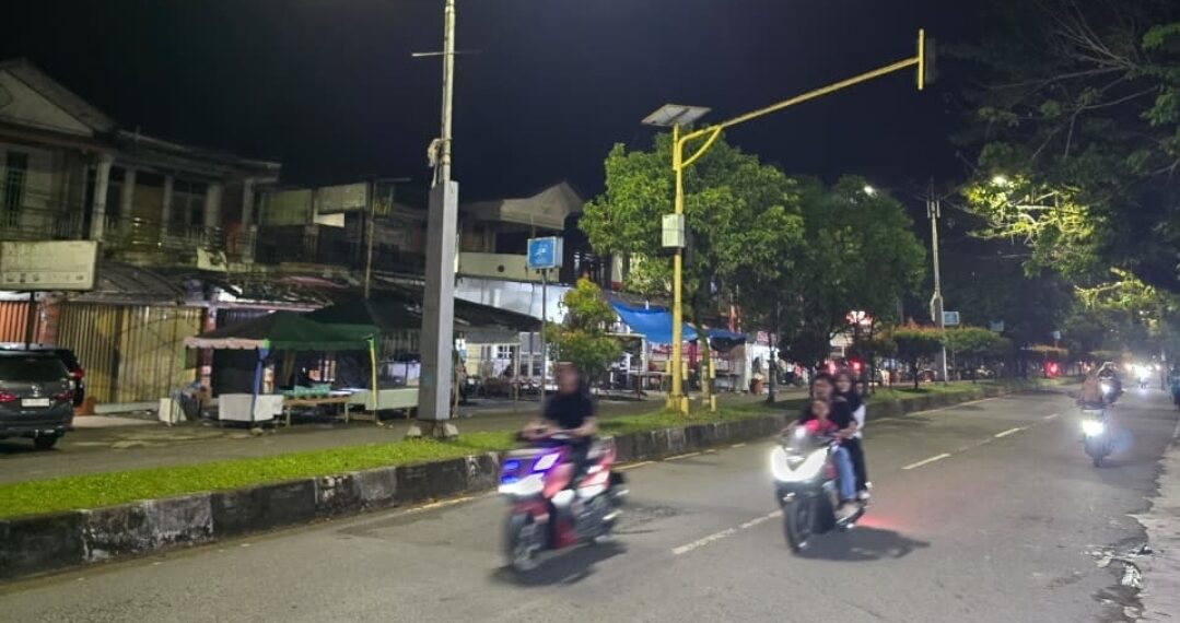 Penerangan Jalan Umum di Kota Sinabang Kembali Normal Setelah Perbaikan