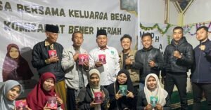 KAMMI Bener Meriah Buka Bersama dan Salurkan Bantuan untuk Korban Banjir di Uning Mas
