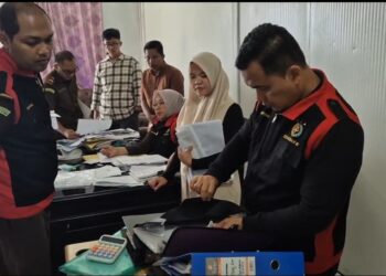 Sejumlah Berkas Diamankan Terkait Penggeledahan Kantor PT Perindo Unit Simeulue Terkait Dugaan Korupsi