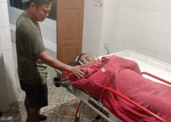 Diduga Abaikan K3, Pekerja Tewas Tersetrum Saat Bongkar Seng di Cemara