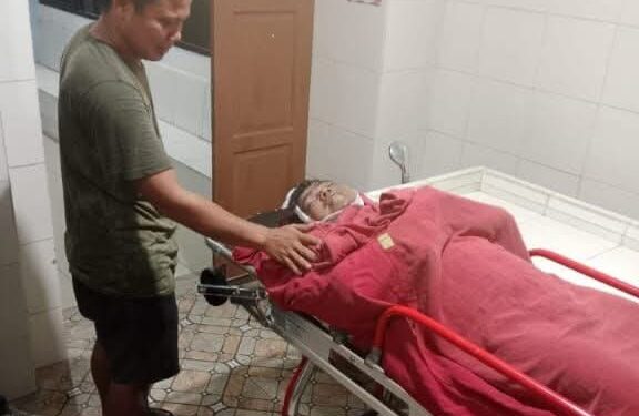 Diduga Abaikan K3, Pekerja Tewas Tersetrum Saat Bongkar Seng di Cemara