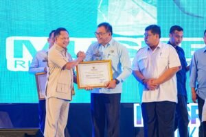 Bupati Deli Serdang Teken MoU Terkait Pengendalian Inflasi dan Raih Penghargaan Mendagri