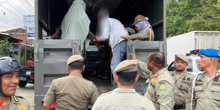 Satpol PP Aceh Tertibkan Gepeng dan ODGJ di Banda Aceh, Empat Orang Diamankan