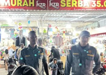 Jelang Idul Fitri 1447 H, Satgas Linmas Satpol PP Aceh Patroli Malam di Pusat Belanja