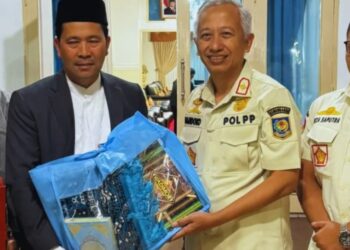 Didampingi Satpol PP Aceh, Direktur Pol PP Kemendagri Serahkan Bantuan Presiden di Aceh Tengah