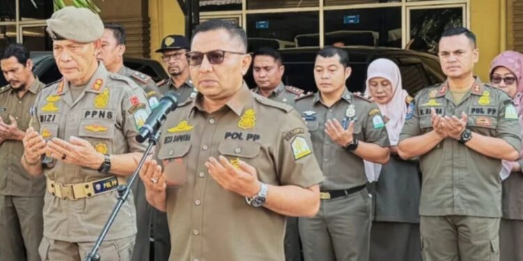 Reza Saputra Pimpin Apel Perdana Satpol PP dan WH Aceh