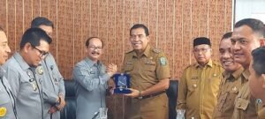 Bupati Simeulue Sambut Kemenkumham Aceh, Bahas Keharmonisan Produk Hukum