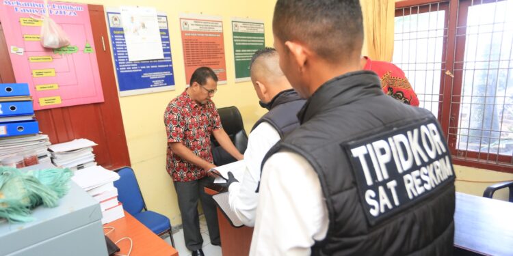 Satreskrim Polres Aceh Barat Geledah Kantor DP3AKB Dugaan Korupsi 1,6 M