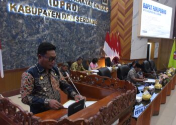 Wakil Bupati Sampaikan Penjelasan Delapan Ranperda di Paripurna