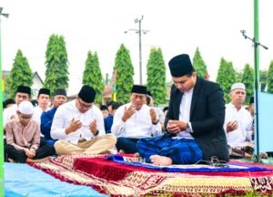 Bupati Deli Serdang Sholat Ied Bersama Pastikan Kurban Presiden Berjalan Lancar
