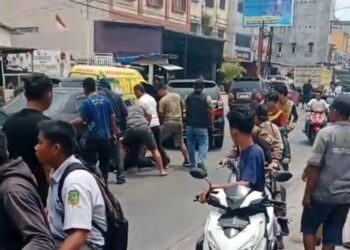 Viral Dua Pria Diduga Bandar Sabu Besar Ditangkap dari Mobil Honda Civic  ‎