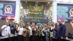 Mualem Saksikan Langsung RDP di DPR-RI Bahas Revisi UUPA