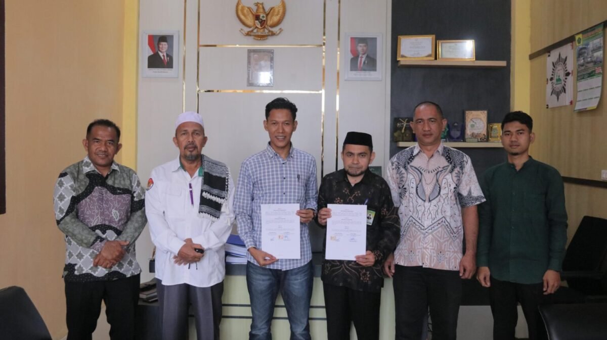Baitul Mall Simeulue Dan STAIN Meulaboh Jalin Kerja Sama Program Biaya Siswa: Membantu Masyarakat Kurang Mampu