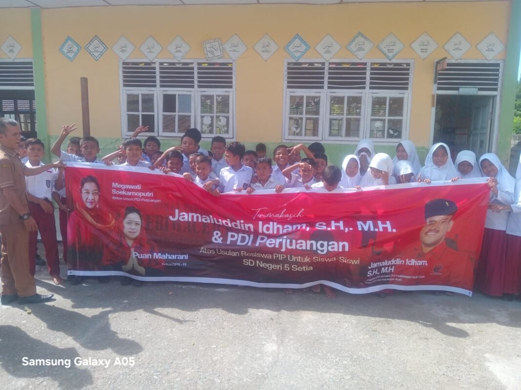 Jamaluddin Idham Salurkan Ribuan Beasiswa PIP Tahap I Tahun 2026