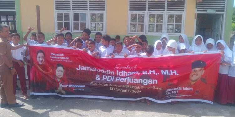 Jamaluddin Idham Salurkan Ribuan Beasiswa PIP Tahap I Tahun 2026