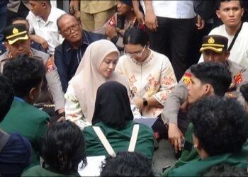 Massa Demo Soroti Kebijakan Pemerintah, Ketua DPRD Sumut Janji Tindaklanjuti Dugaan Jual Beli Dapur
