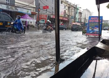 Beberapa Jam Hujan Guyur Kota Medan, Sejumlah Ruas Jalan Terendam Banjir