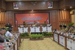 Mualem Soroti Sawah dan Infrastruktur Rusak Pascabencana, Tito Siapkan Dukungan Rp371 Miliar