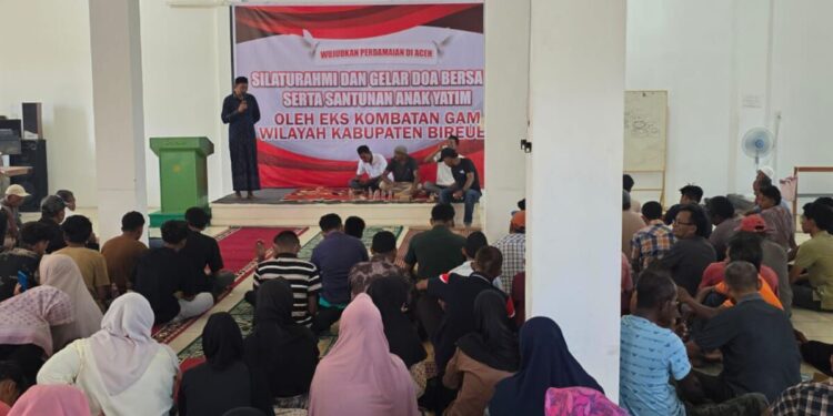 Eks Kombatan GAM Bireuen Gelar Silaturahmi, Doa Bersama dan Santuni Anak Yatim