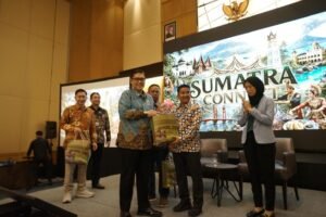Disbudpar Aceh Raih Penghargaan Best Presenter pada Ajang Sumatra Connect 2026