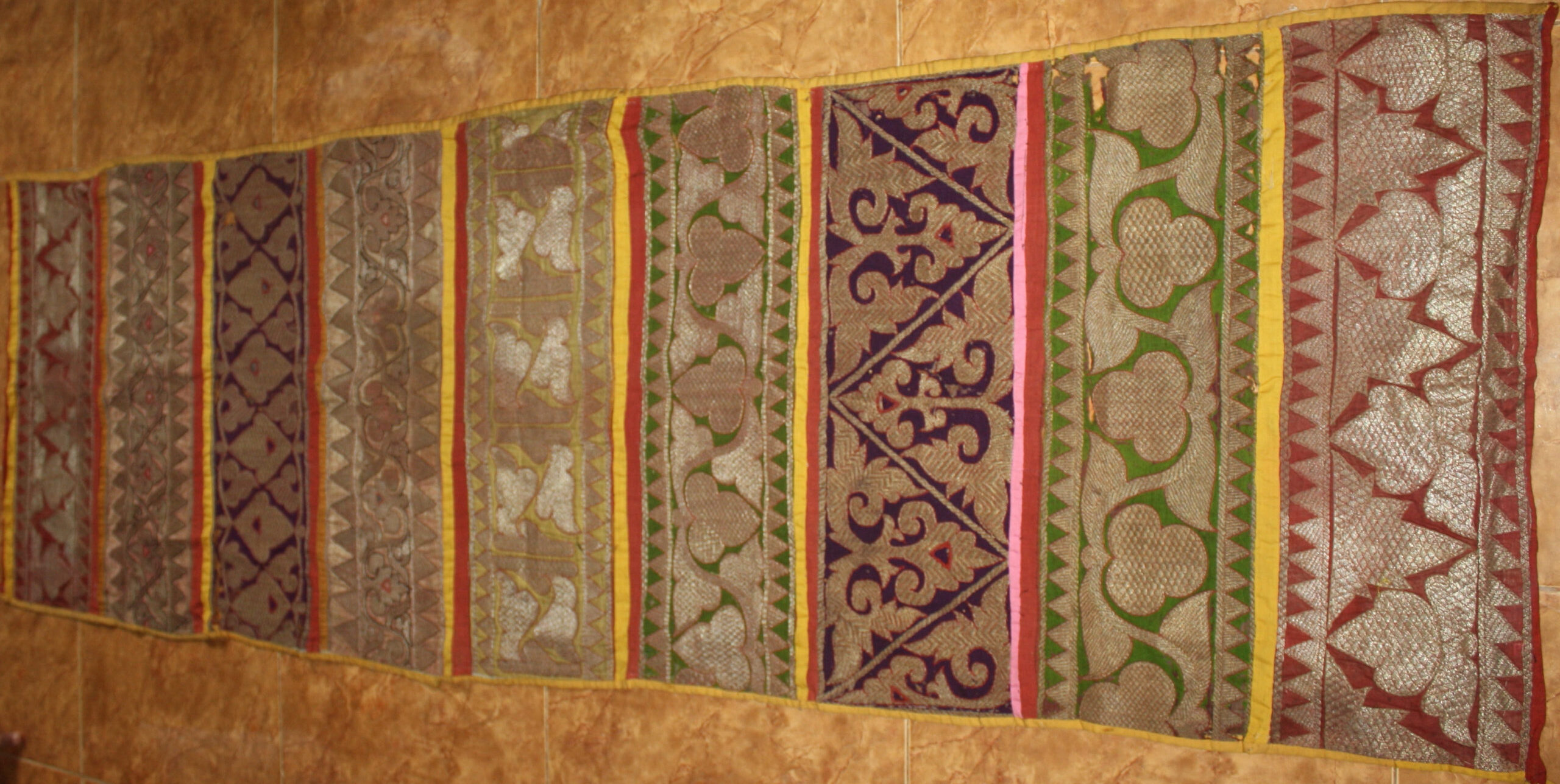 68ef5331890561760514865-scaled-e1783577882934 Dari Motif Sulu Bayung hingga Kasab, Ini Kekayaan Budaya Aceh Barat