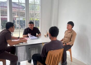 Satreskrim Polres Simeulue Limpahkan Tiga Tersangka Kasus Dugaan Pembakaran Rumah Kejaksaan Negeri Simeulue