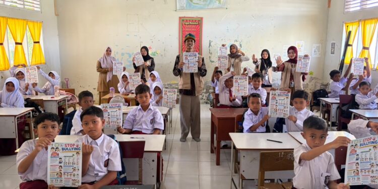‎Mahasiswa KKN USK Edukasi Anti Bullying dan Pancasiaga di SDN 1 Bandar Baru Pidie Jaya