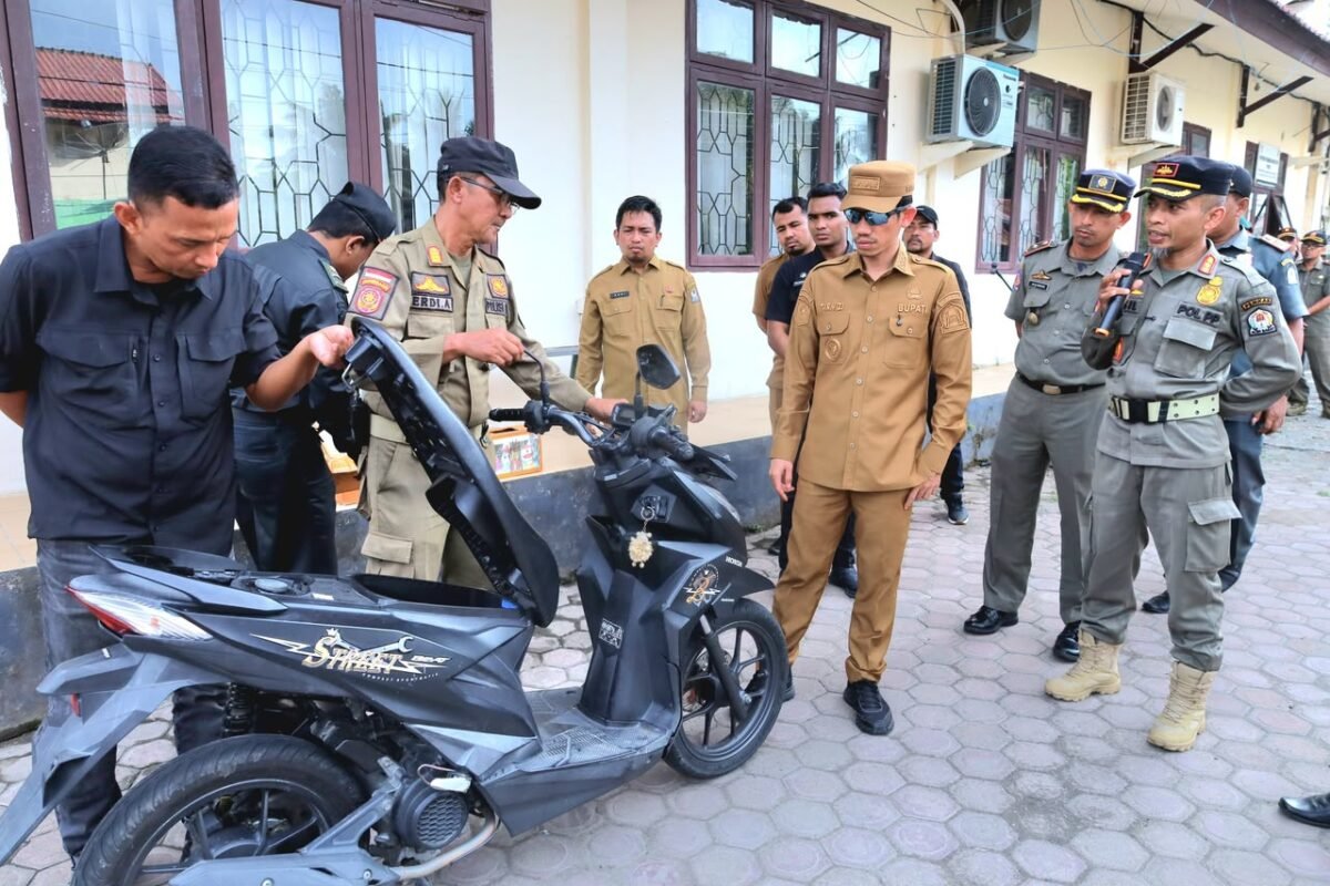 Bupati Aceh Barat Sidak Kantor Satpol PP
