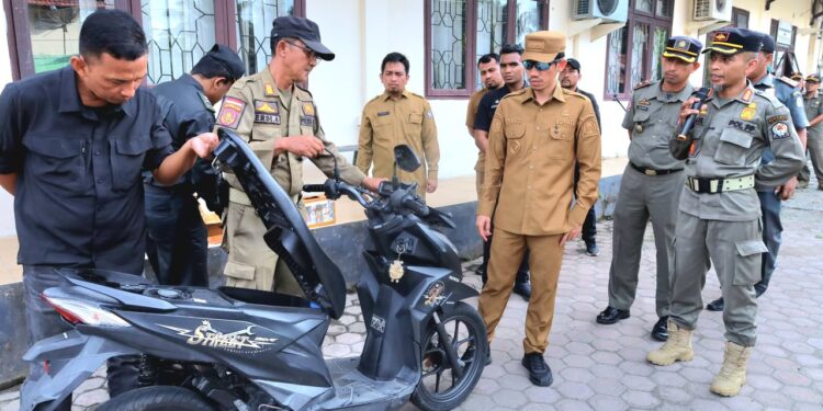 Bupati Aceh Barat Sidak Kantor Satpol PP