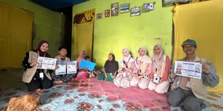 Mahasiswa KKN USK Gelar Home Visit, Berikan Pemeriksaan Kesehatan Gratis bagi Warga Cut Langien