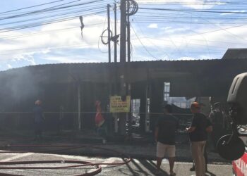 Sijago Merah Lalap Bangunan Dekat Suzuya Mall Seutui, Kerugian Rp1,5 Miliar