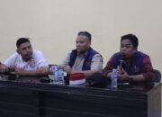 Kabag Ops Polresta Deli Serdang Kompol Mhd. Amdi Karna saat pimpin mediasi bersama Kasat Intelkam Kompol Polin Benhod Damanik. (Dok.Ist)