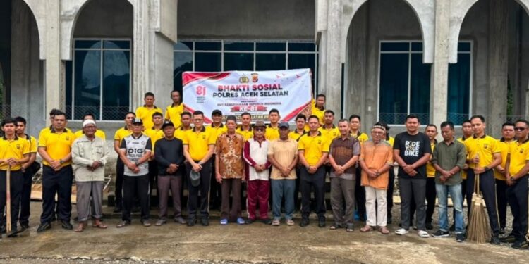 Jelang HUT ke-81 RI, Polres Aceh Selatan Gelar Baksos di Masjid Al-Falah