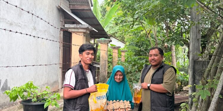Muda Seudang Aceh Barat Salurkan Bantuan Sembako Peringati Hari Damai Aceh ke-21