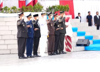 Kapolda Sumut Irjen Whisnu Hermawan hadiri upacara HUT RI ke-81 di Lapangan Astaka Deli Serdang