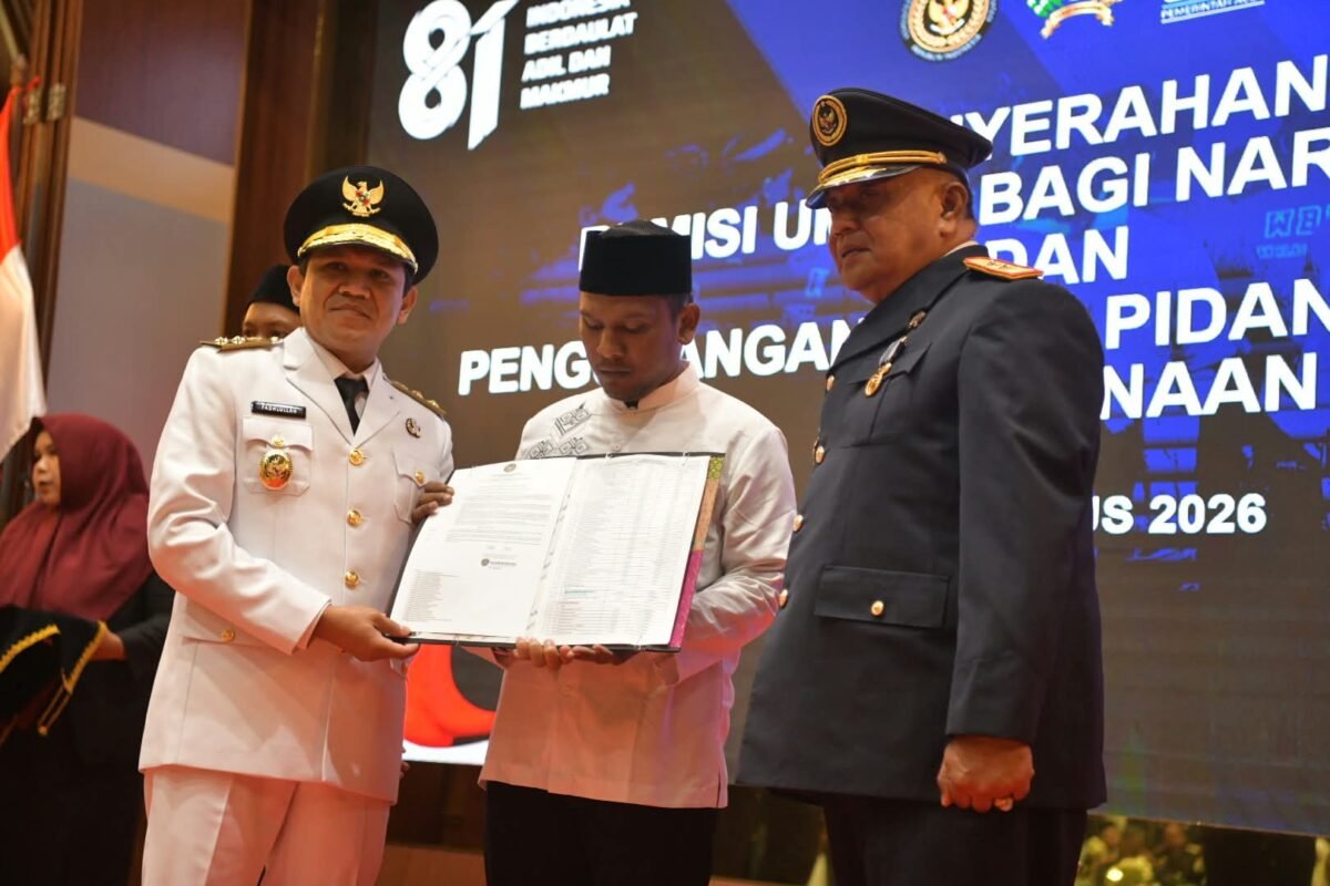 Peringati HUT Ke-81 RI, Pemerintah Aceh Beri Penghargaan kepada Keluarga Pahlawan