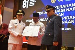 Peringati HUT Ke-81 RI, Pemerintah Aceh Beri Penghargaan kepada Keluarga Pahlawan