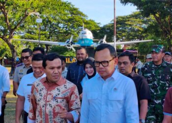 Wagub Aceh Bersama Wamendagri Tinjau Langsung Lapangan Blang Padang
