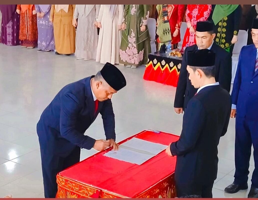 Tarmizi Lantik Kurdi Jadi Sekda Aceh Barat: Tak Ada Lobi, Tak Ada Money Politik