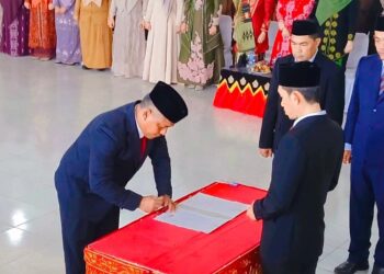 Tarmizi Lantik Kurdi Jadi Sekda Aceh Barat: Tak Ada Lobi, Tak Ada Money Politik