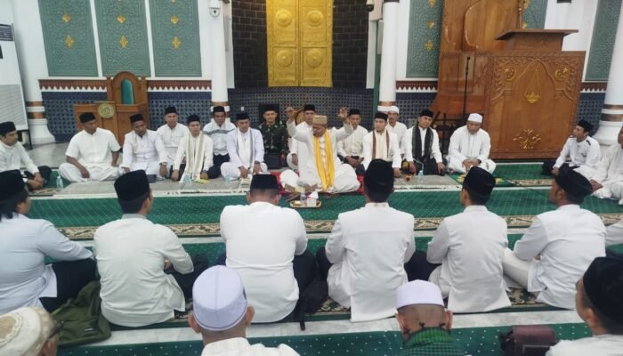 Sambut Maulid Nabi, Syekh Samunzir Ajak Masyarakat Aceh Hidupkan Masjid dengan Zikir