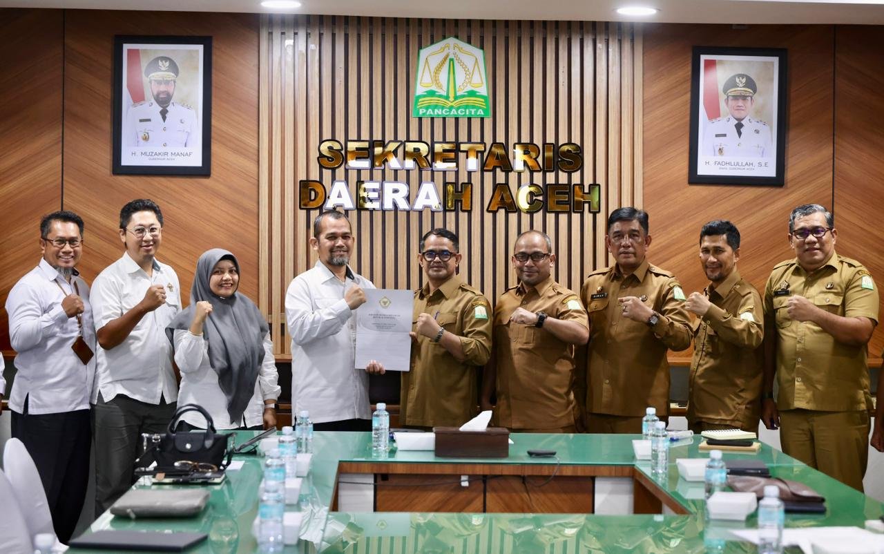 Foto bersama Pemerintah Aceh dengan Badan Pemeriksa Keuangan RI. (Dok.Ist)