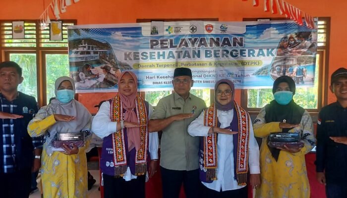 Peringati HKN ke-62, Pemkab Simeulue Gelar Pelayanan Kesehatan Bergerak