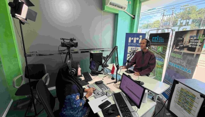 Ari Maulana Ajak Anak Muda Aceh Bangga Gunakan Bahasa Daerah