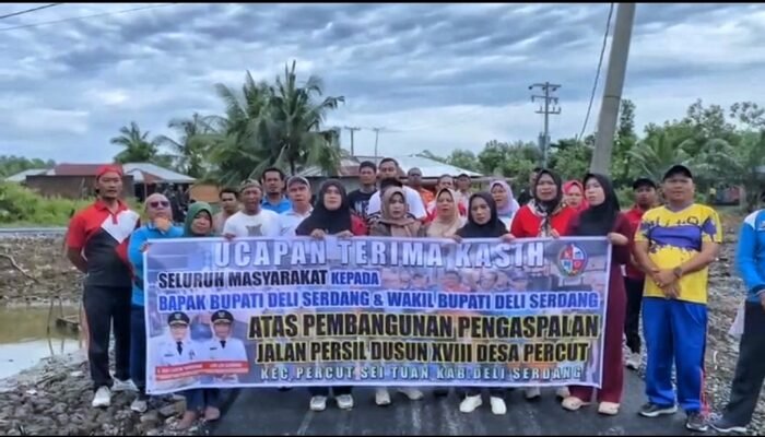 Jalan Persil Akhirnya Diaspal, Warga Dusun XVIII Persil Sambut Gembira