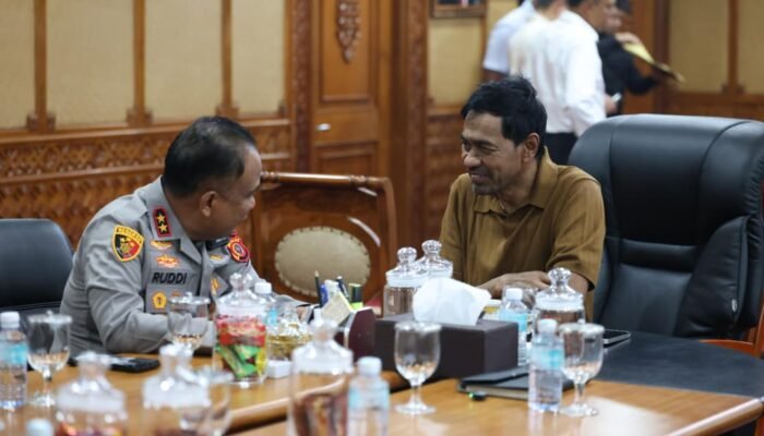Mualem Ajak Semua Pihak Waspada Potensi Banjir dan Longsor di Aceh