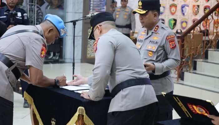 Kapolda Aceh Pimpin Sertijab Dua PJU dan Lima Kapolres Jajaran